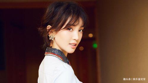 圈内爆料钟美美是谁扮演的,揭秘网络红人钟美美扮演者之谜  第3张 圈内爆料钟美美是谁扮演的,揭秘网络红人钟美美扮演者之谜  第3张